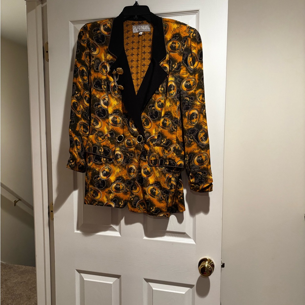 Very Vintage Women's Blazer in Gold and Black